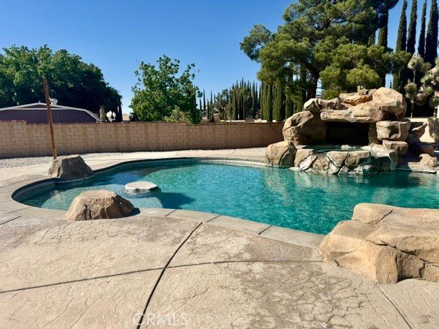 13375 Rincon Rd, Apple Valley, CA 92308