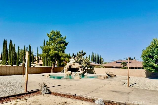 13375 Rincon Rd, Apple Valley, CA 92308