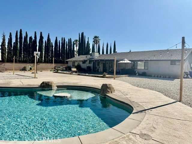 13375 Rincon Rd, Apple Valley, CA 92308
