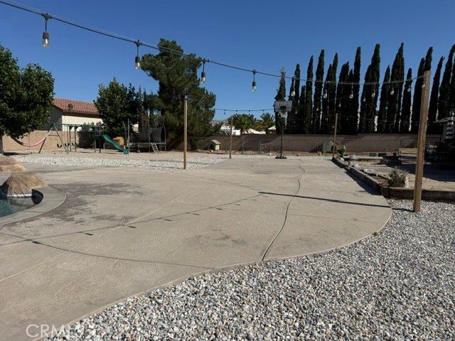 13375 Rincon Rd, Apple Valley, CA 92308