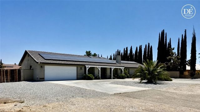 13375 Rincon Rd, Apple Valley, CA 92308