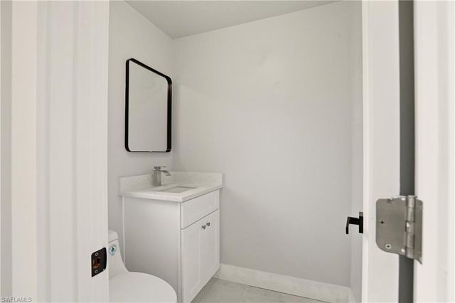 3805 SE 12th AVE, Cape Coral, FL 33904