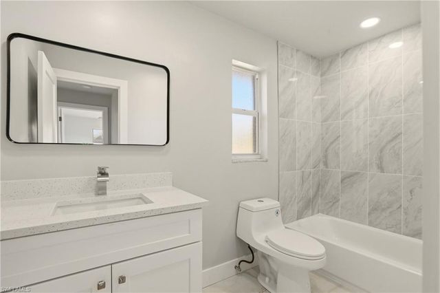 3805 SE 12th AVE, Cape Coral, FL 33904