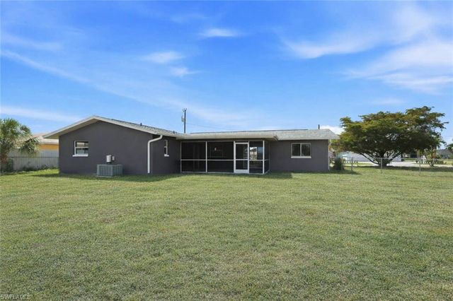 3805 SE 12th AVE, Cape Coral, FL 33904