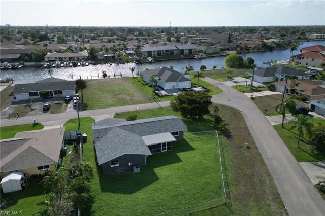 3805 SE 12th AVE, Cape Coral, FL 33904