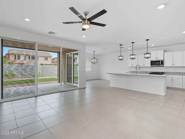 3104 E BEE Trail, San Tan Valley, AZ 85143