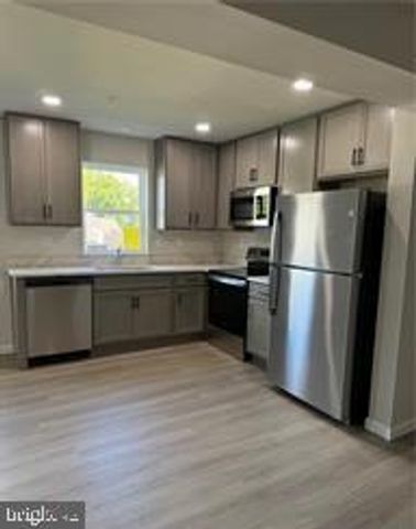 665 SIPOS DR, Northampton, PA 18067