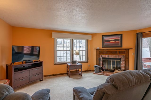 56 Durham Rd Unit 17, Dover, NH 03820
