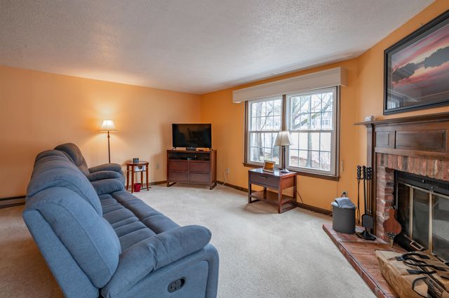 56 Durham Rd Unit 17, Dover, NH 03820