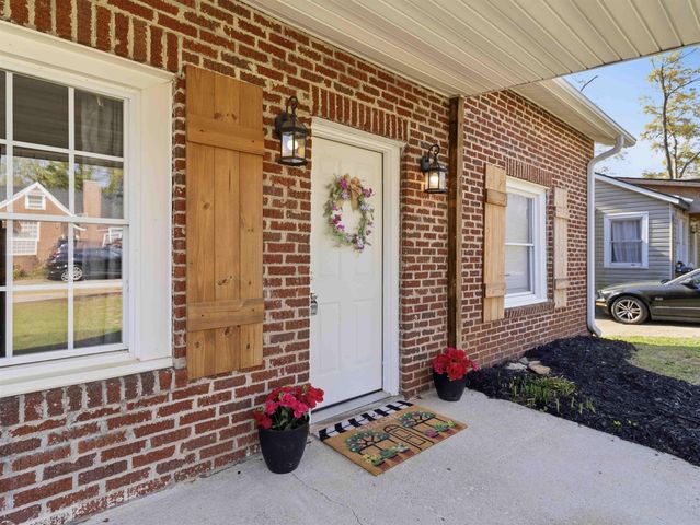 104 Allen Avenue, Spartanburg, SC 29303