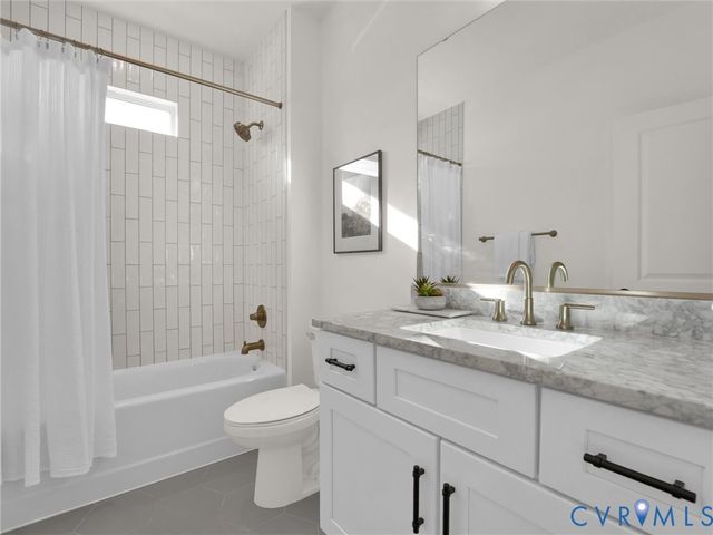 2220 Perry St, Richmond, VA 23225