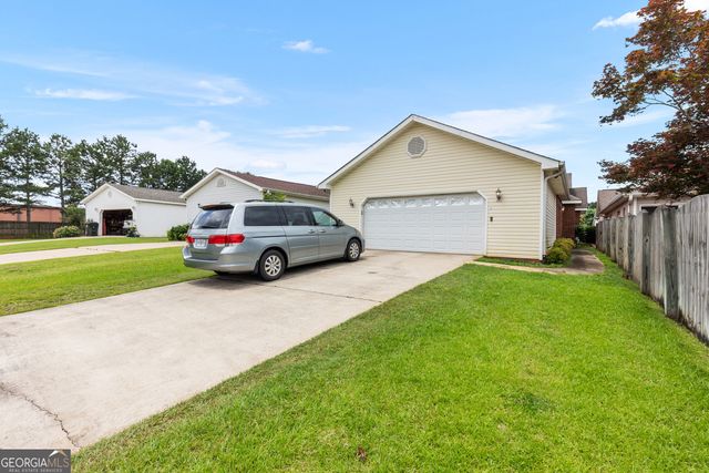 134 Williamstown Drive, Warner Robins, GA 31093