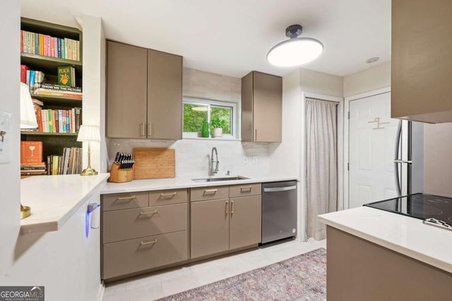 1111 Clairemont Avenue L3, Decatur, GA 30030