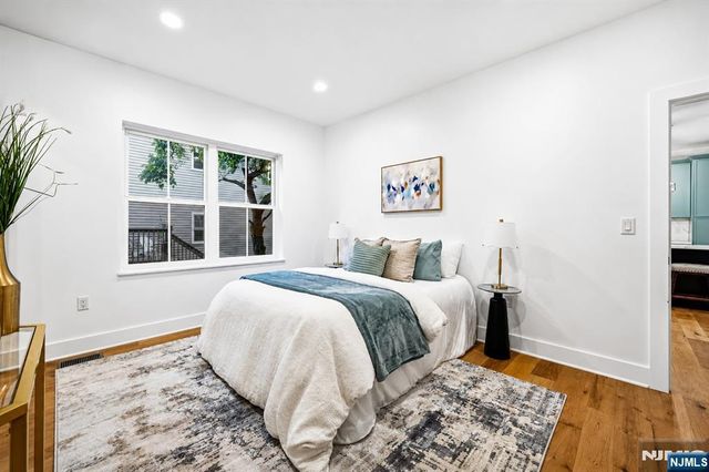 44 E Cedar Street, Livingston, NJ 07039