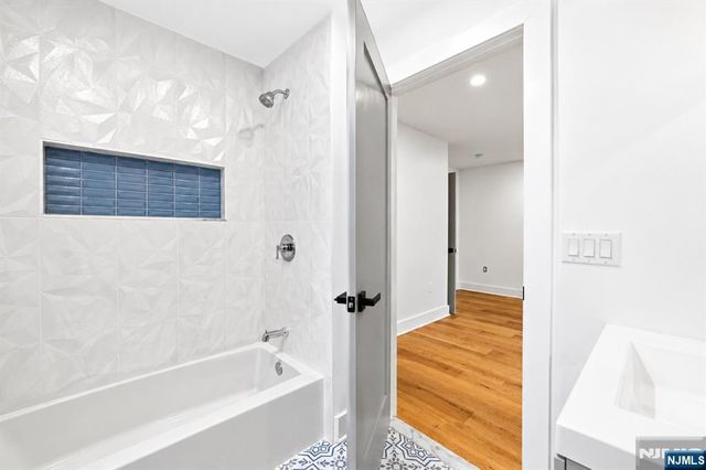 44 E Cedar Street, Livingston, NJ 07039
