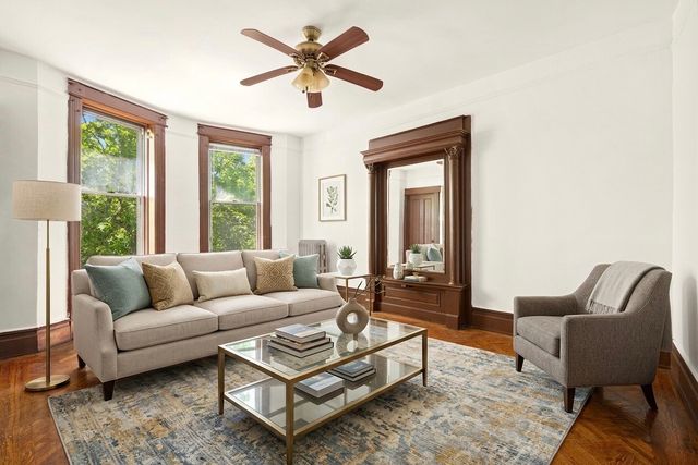 567 LEXINGTON Avenue, New York City, NY 11221