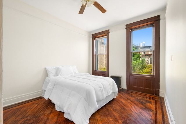 567 LEXINGTON Avenue, New York City, NY 11221