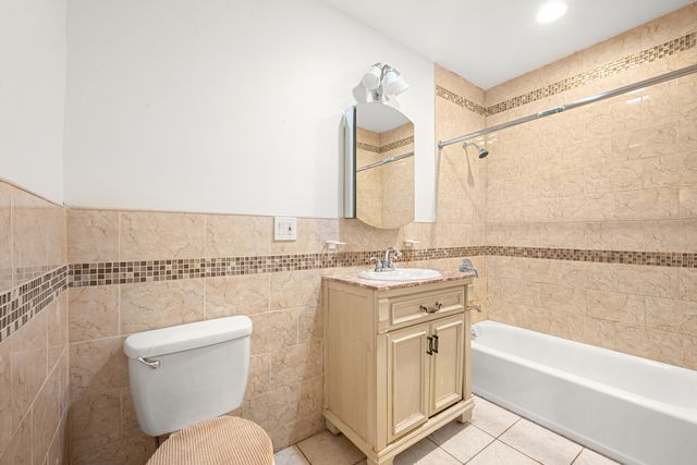 567 LEXINGTON Avenue, New York City, NY 11221