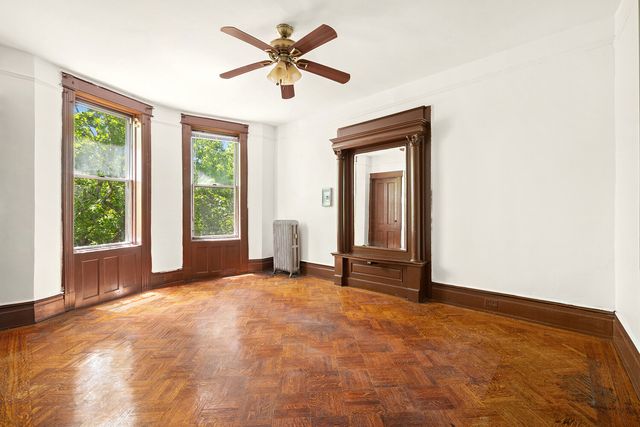 567 LEXINGTON Avenue, New York City, NY 11221