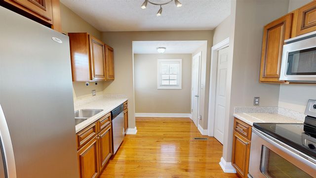 2423 S 29TH STREET, Ashland, KY 41102