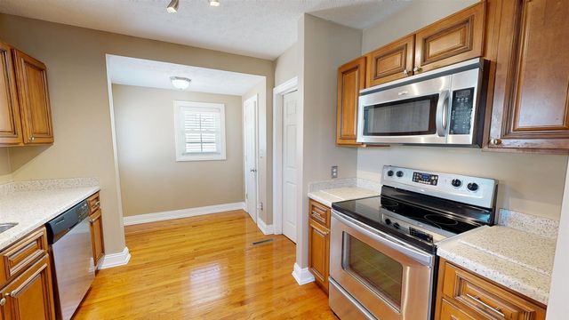 2423 S 29TH STREET, Ashland, KY 41102