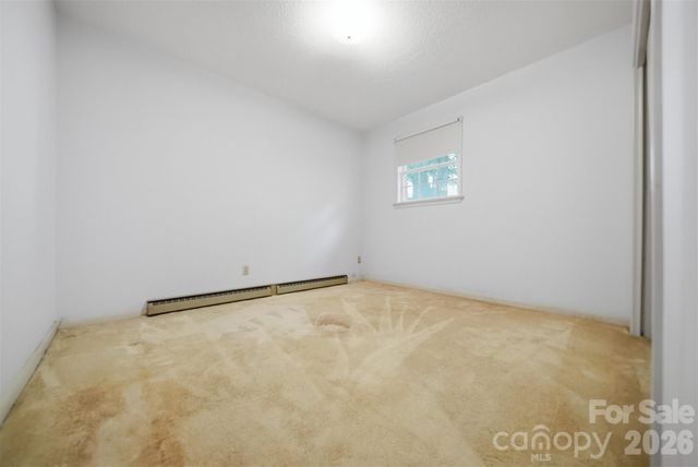 1650 12th Street Drive NW, Hickory, NC 28601
