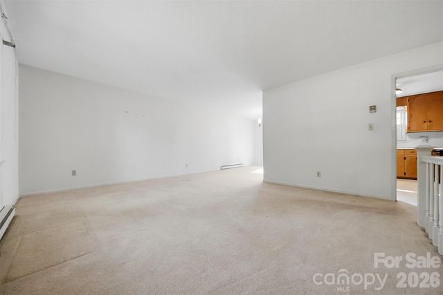 1650 12th Street Drive NW, Hickory, NC 28601