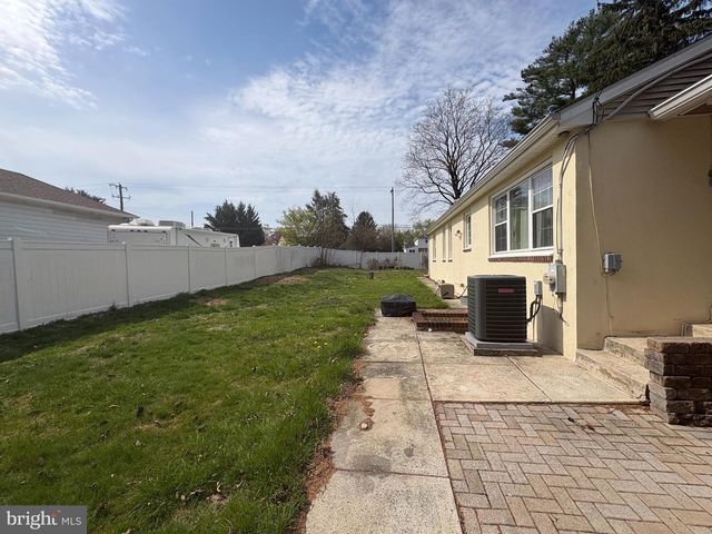 7 ELFRETH RD, Huntingdon Valley, PA 19006