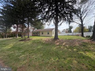 7 ELFRETH RD, Huntingdon Valley, PA 19006