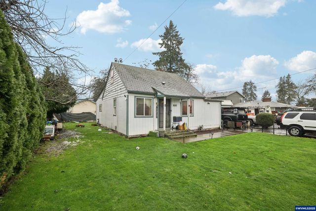 3680 Blossom Dr NE, Salem, OR 97305