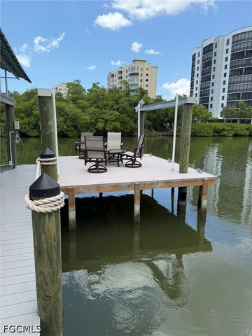 243 Estrellita DR, Fort Myers Beach, FL 33931