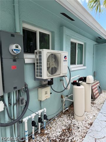 243 Estrellita DR, Fort Myers Beach, FL 33931