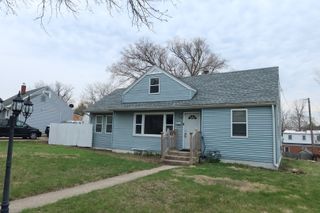 2003 Nebraska Road, Rockford, IL 61108