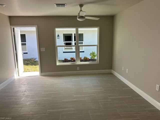 2987 Thomas ST, Fort Myers, FL 33916
