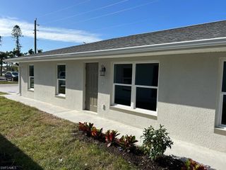 2987 Thomas ST, Fort Myers, FL 33916