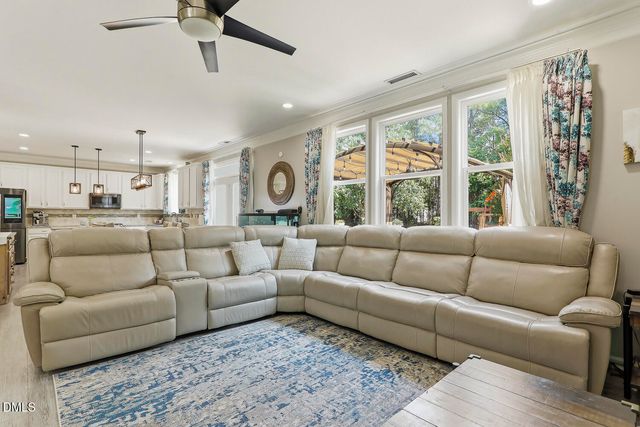 634 Piper Stream Circle, Cary, NC 27519