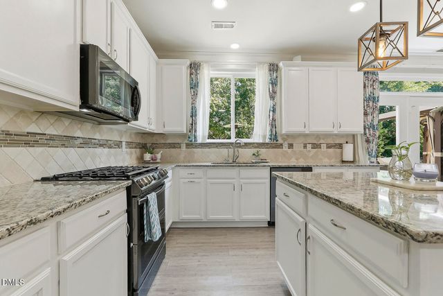 634 Piper Stream Circle, Cary, NC 27519