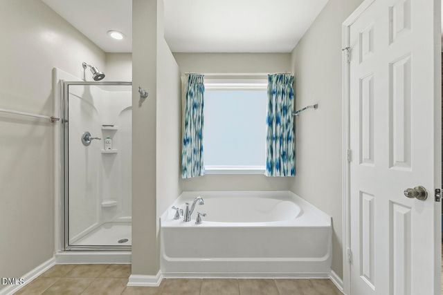 634 Piper Stream Circle, Cary, NC 27519