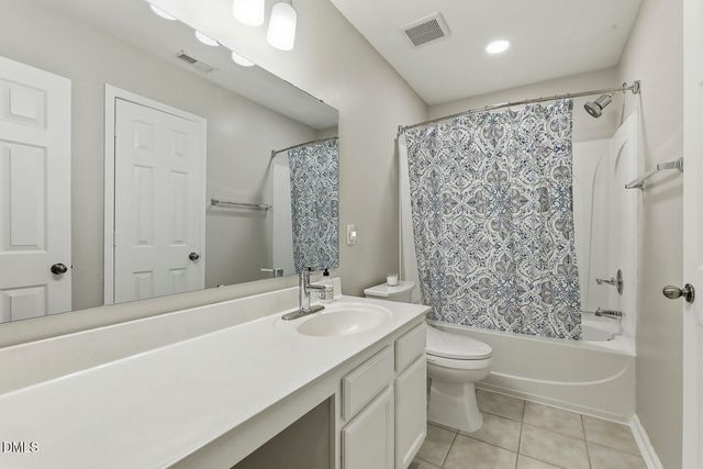 634 Piper Stream Circle, Cary, NC 27519