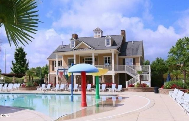 634 Piper Stream Circle, Cary, NC 27519