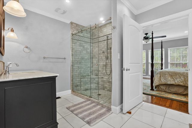 3618 S Hills Avenue, Fort Worth, TX 76109