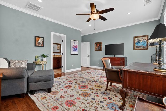 3618 S Hills Avenue, Fort Worth, TX 76109