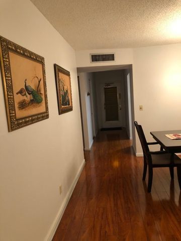 14747 Cumberland Drive 206, Delray Beach, FL 33446