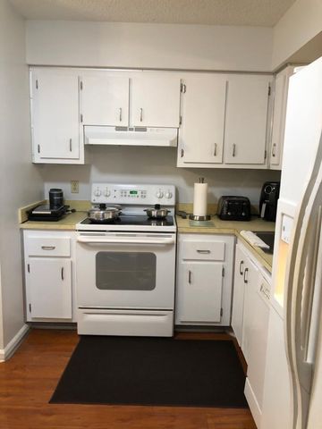 14747 Cumberland Drive 206, Delray Beach, FL 33446