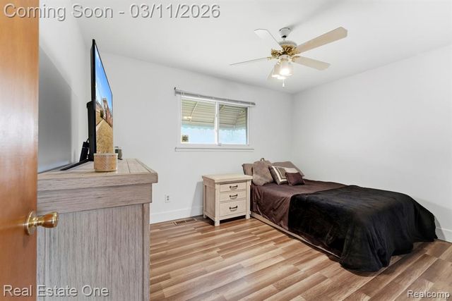 2071 Meyer Court, Lincoln Park, MI 48146