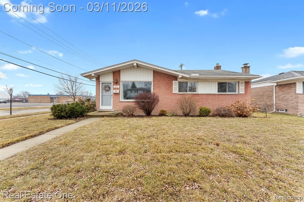 2071 Meyer Court, Lincoln Park, MI 48146
