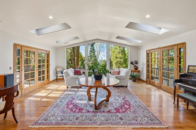 10770 Cement Hill Rd, Nevada City, CA 95959