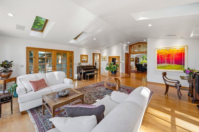 10770 Cement Hill Rd, Nevada City, CA 95959