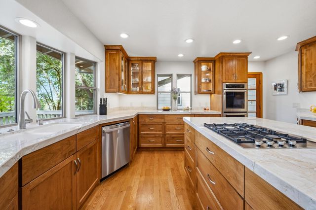 10770 Cement Hill Rd, Nevada City, CA 95959
