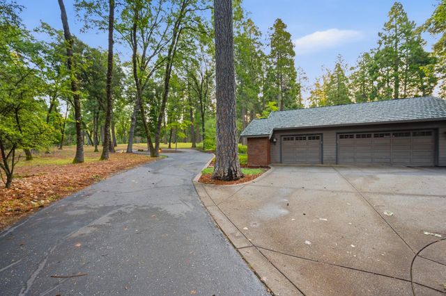10770 Cement Hill Rd, Nevada City, CA 95959